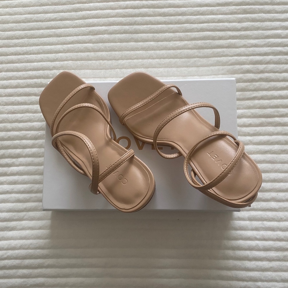 Covet Nude Sandals Size 38 - BRAND NEW Never Worn